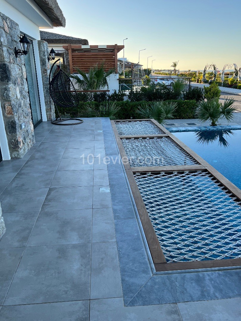 3 + 1 Villa mustakil mit privatem Pool mit Meerblick in Kyrenia esentepe ** 