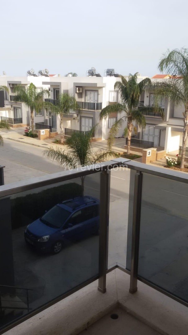 2+1 DAY RENTAL APARTMENT IN THE PIER LONG BEACH AREA ** 