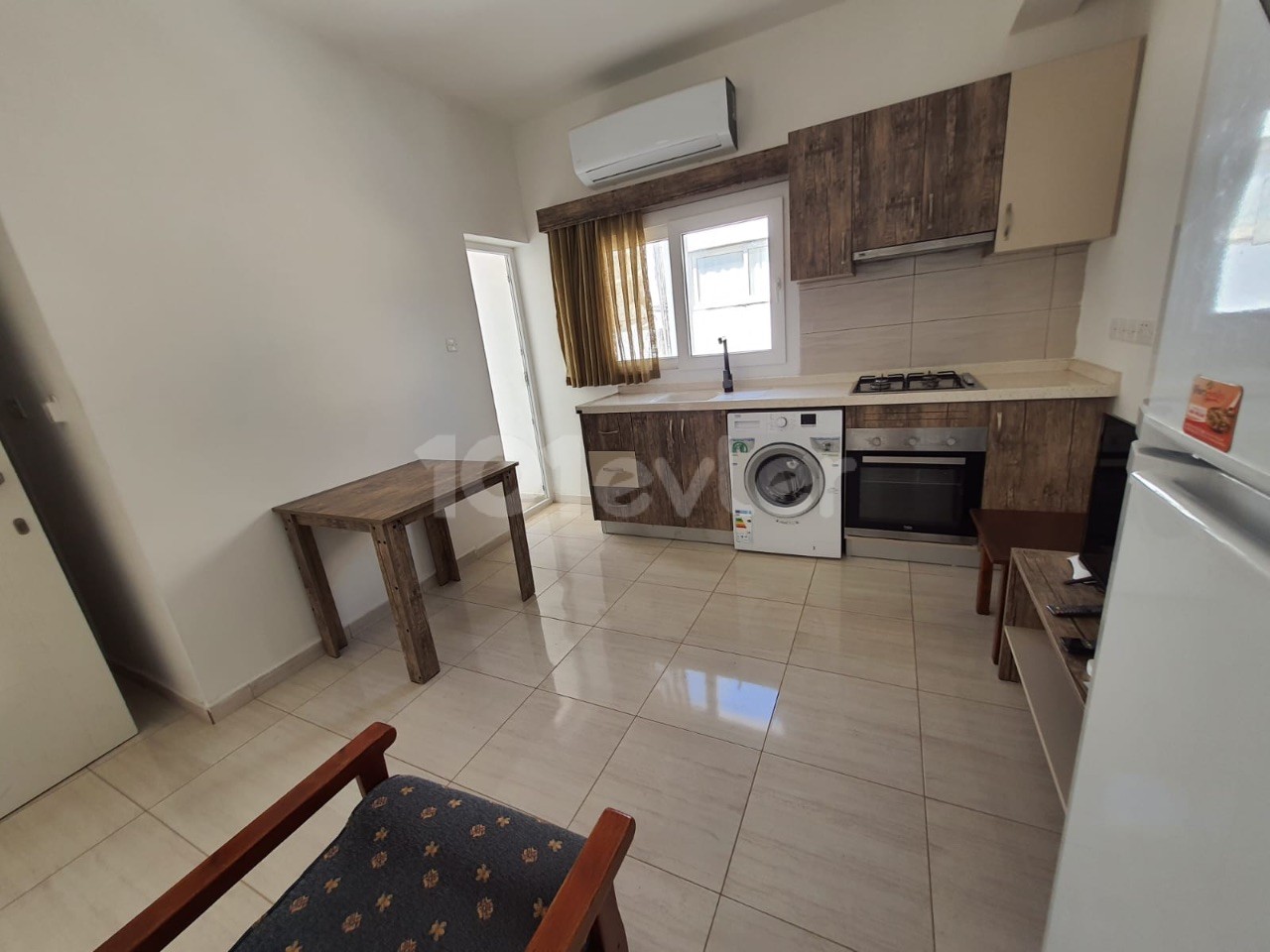 1 + 1 Fully furnished apartment on Salamis road ** 