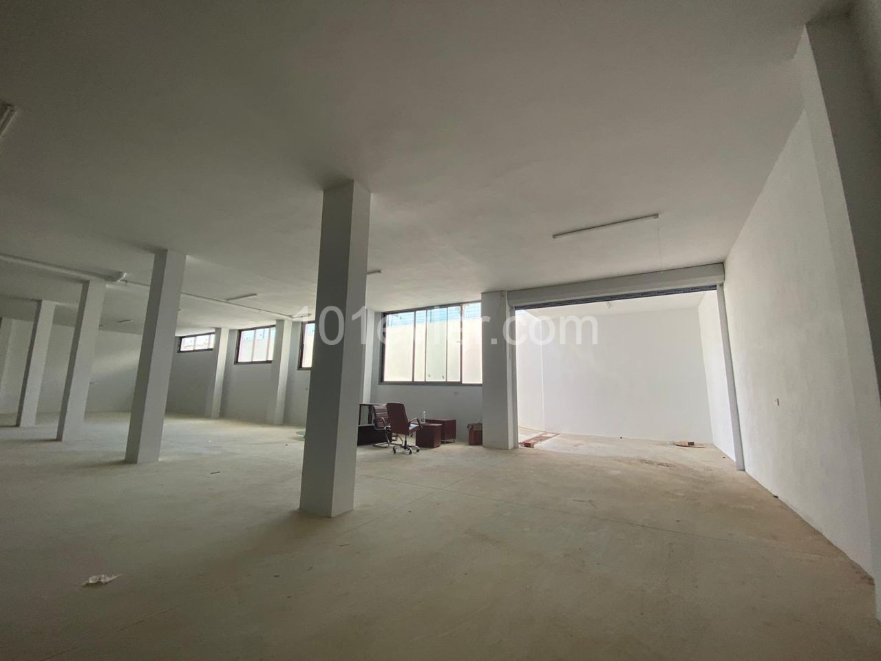 500 m2 Lager in Alsancak 2500 STG / 0548 823 96 10 ** 