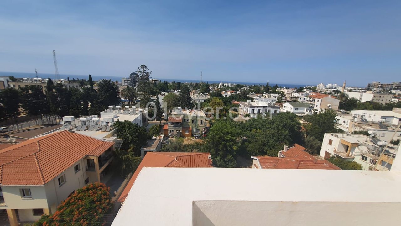 2 bedroom apartment for rent in Kyrenia Center