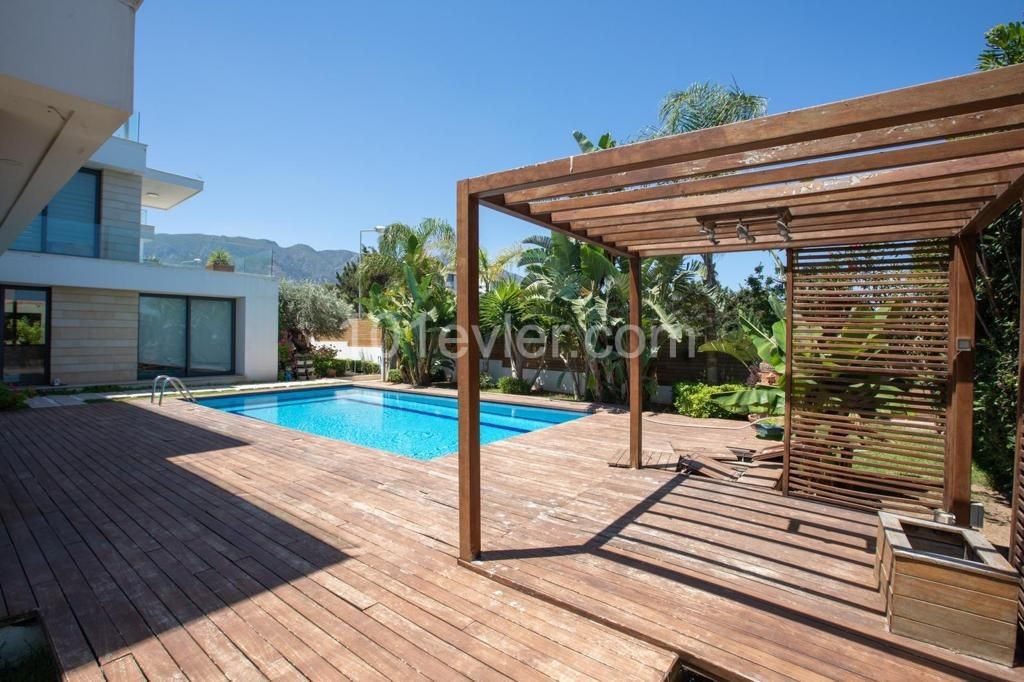 4 bedroom villa for sale in Kyrenia, Karaoglanoglu