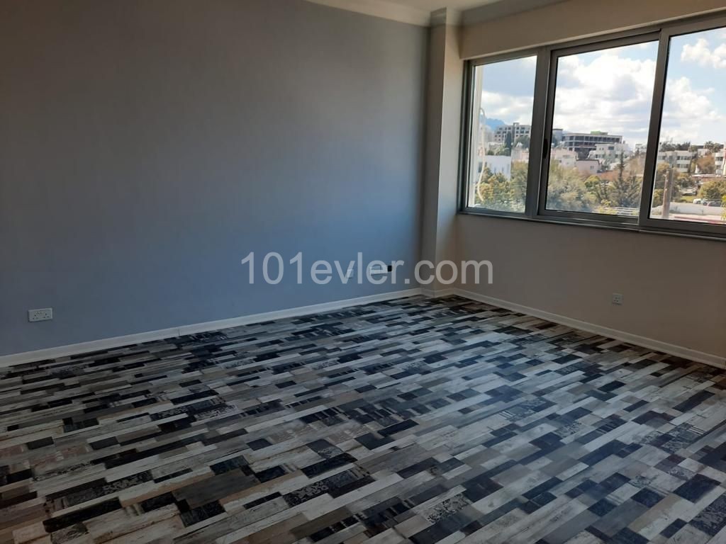 Karakum'da Ticari izinli 400 m2 iş yeri 1500 STG / 0548 823 96 10