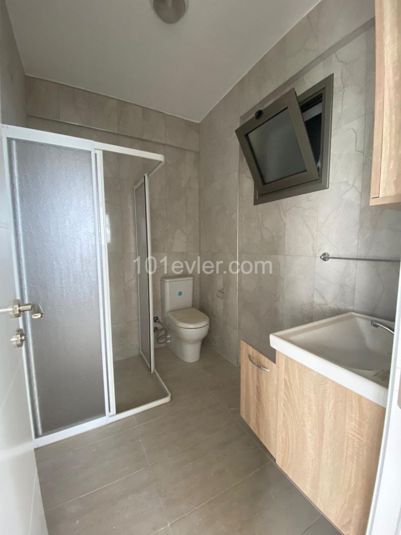 Eziç yakını 1+1 sıfır eşyalı penthouse 650 STG / 0548 823 96 10