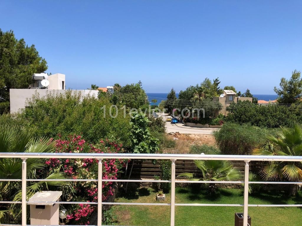 Villa To Rent in Çatalköy, Kyrenia