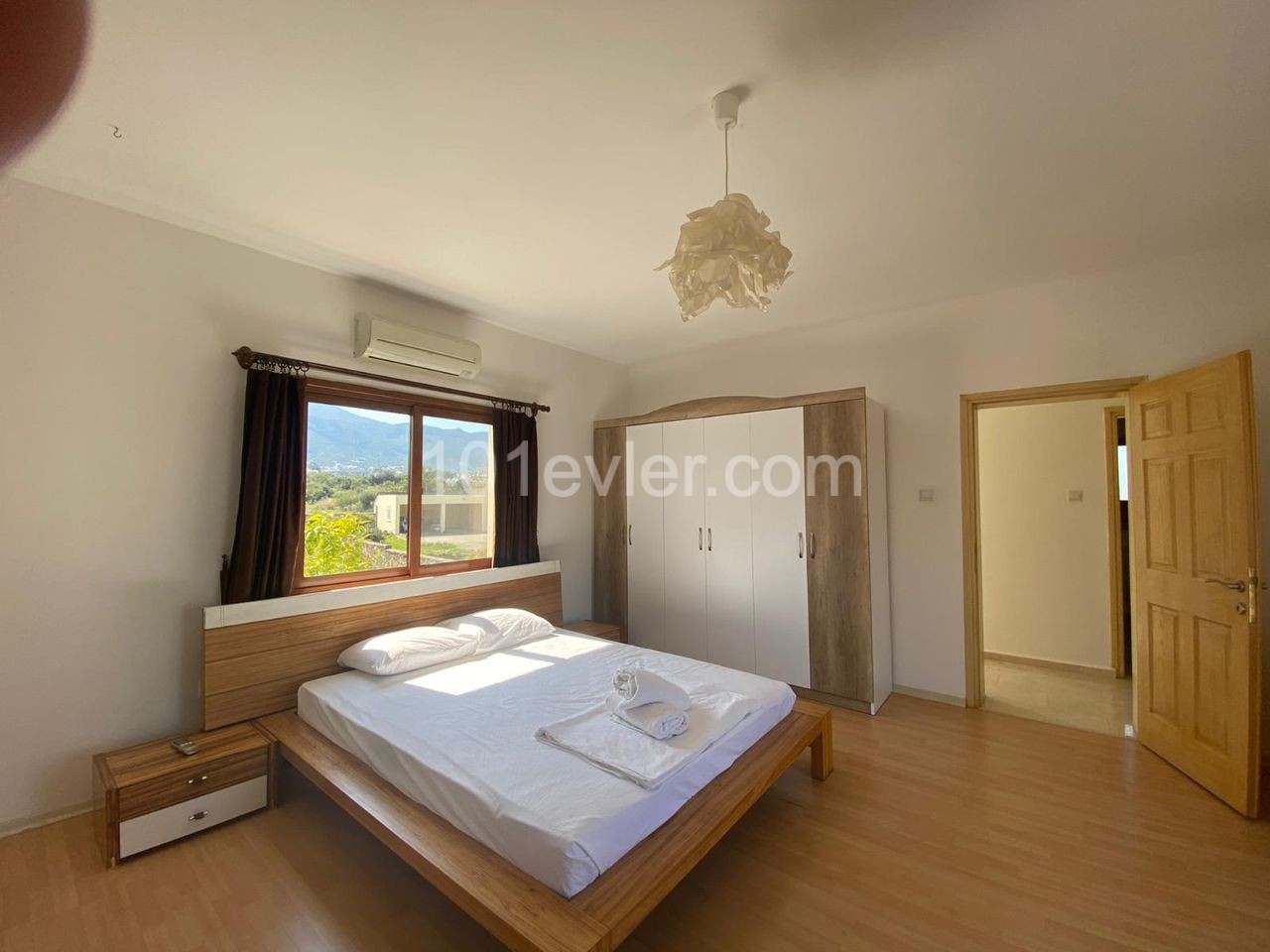 Çatalköy'de 3+1 2+1 2+1 3 adet eşyalı havuzlu villa 2200 STG / 0548 823 96 10