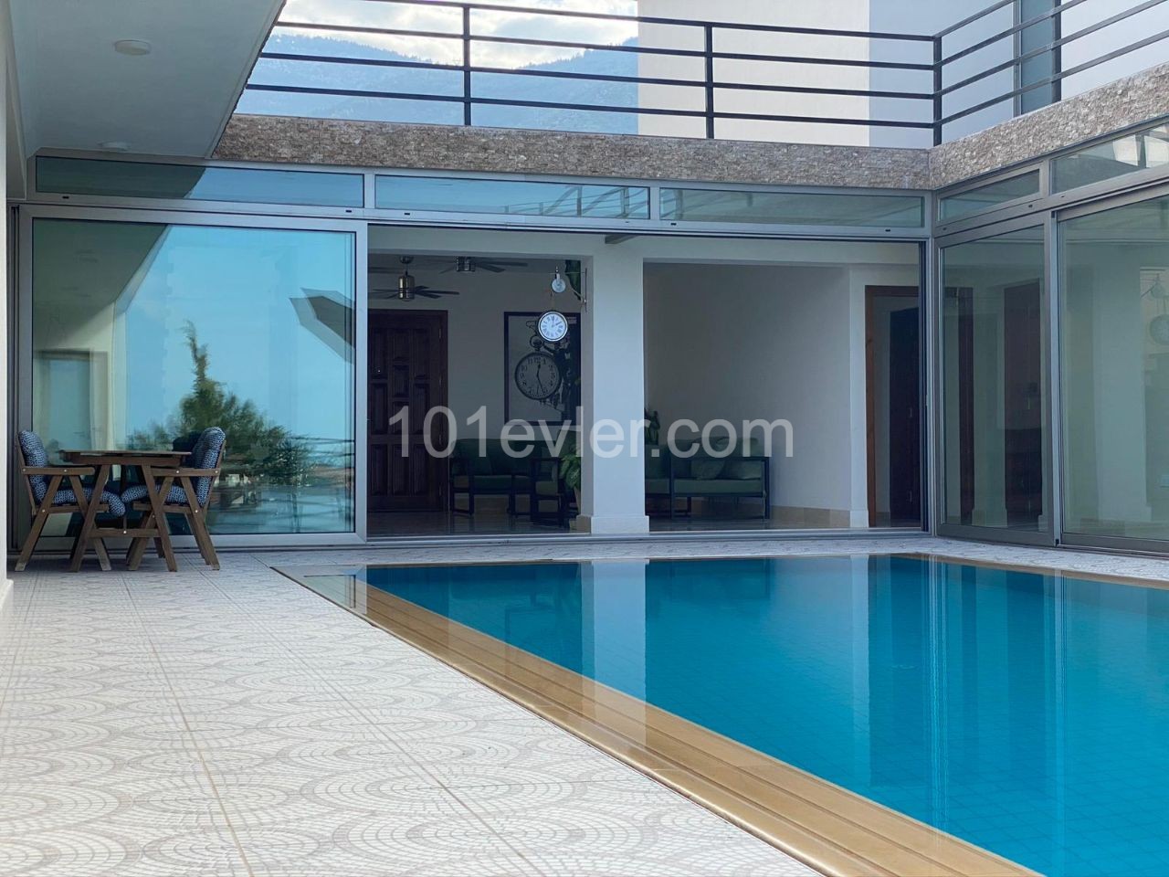 4+1 möblierte Villa mit Pool in Alsancak 250 STG pro Tag / 0548 823 96 10 ** 