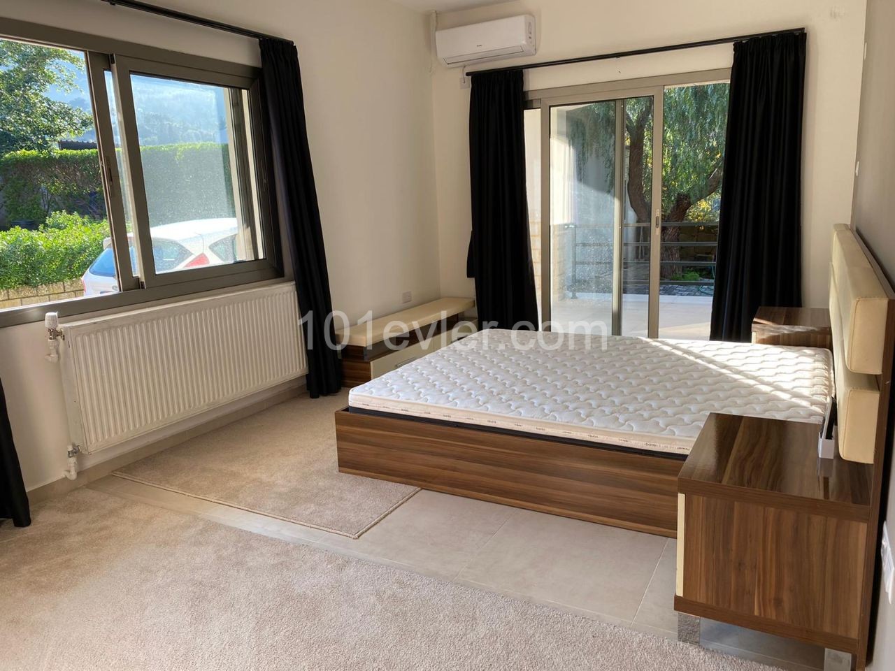 Alsancak'da 4+1 eşyalı havuzlu günlük 250 STG villa / 0548 823 96 10