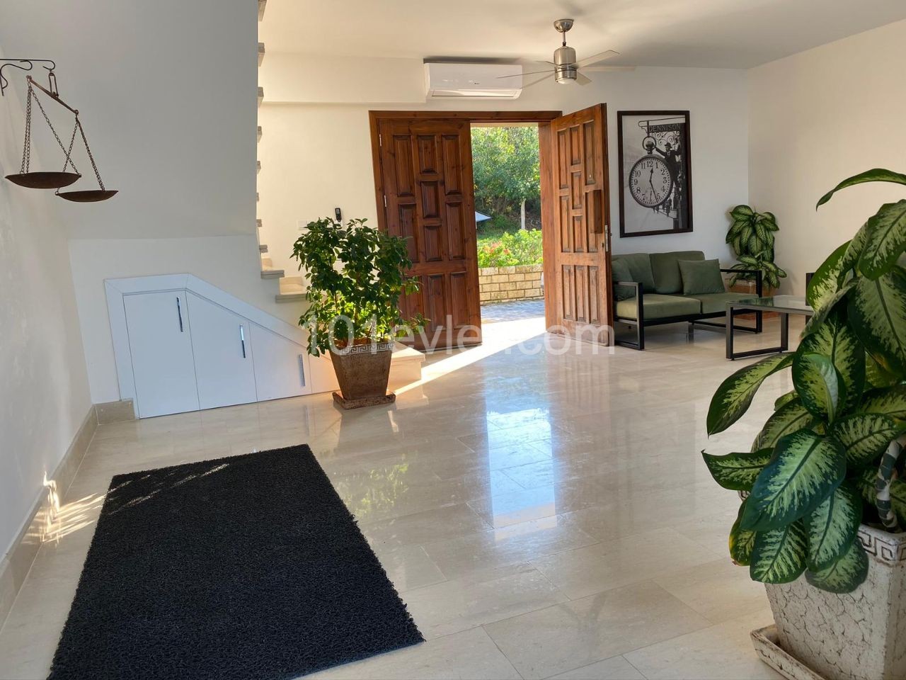 4+1 möblierte Villa mit Pool in Alsancak 250 STG pro Tag / 0548 823 96 10 ** 