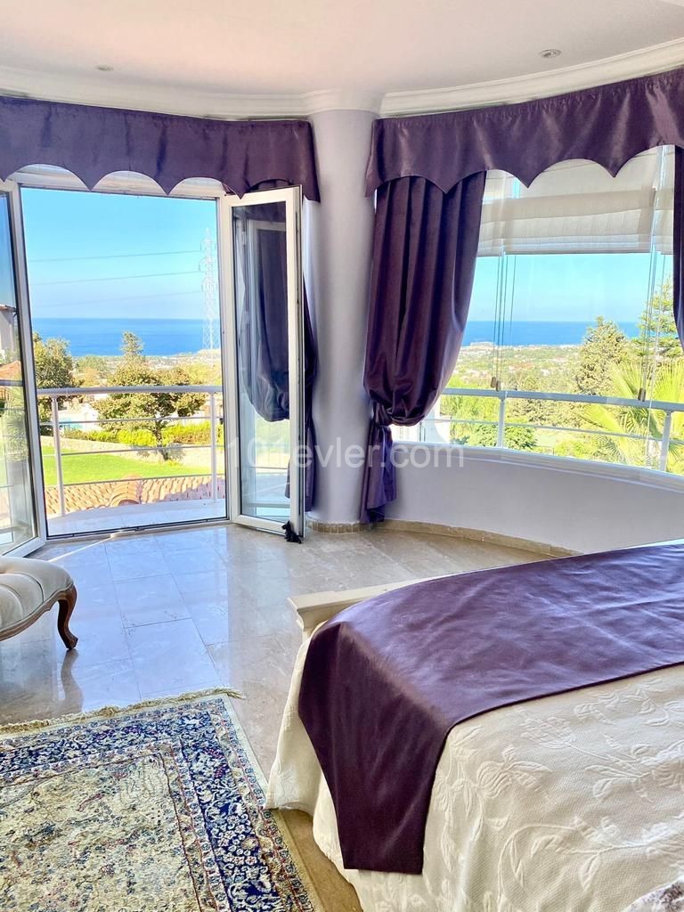 Girne Bellapais Kiralık 4+1 Villa