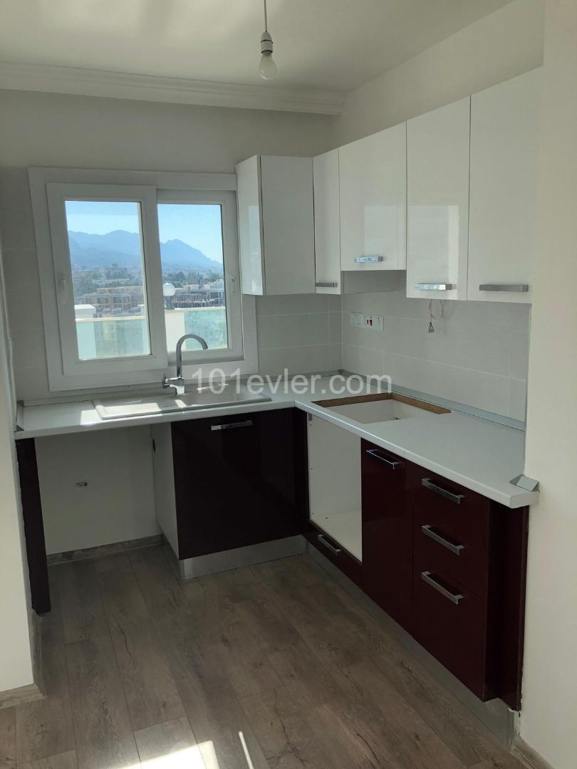 Karakum'da 2+1 luks eşyalı penthouse 1000 STG / 0548 823 96 10