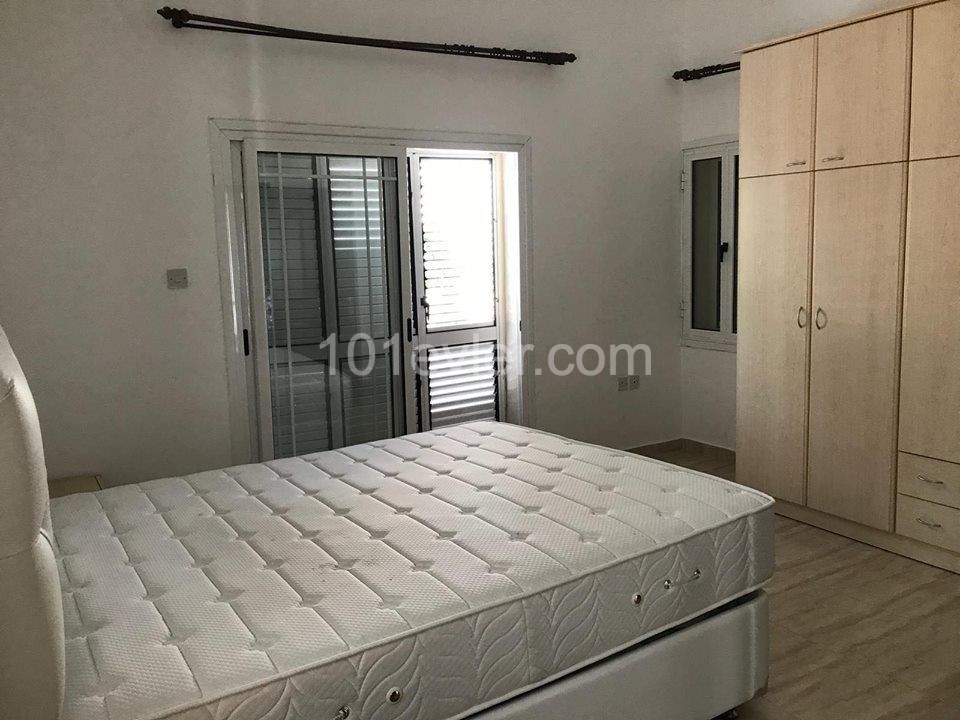 Zeytinlik'de 3+1 eşyalı villa 800 STG / 0548 823 96 10