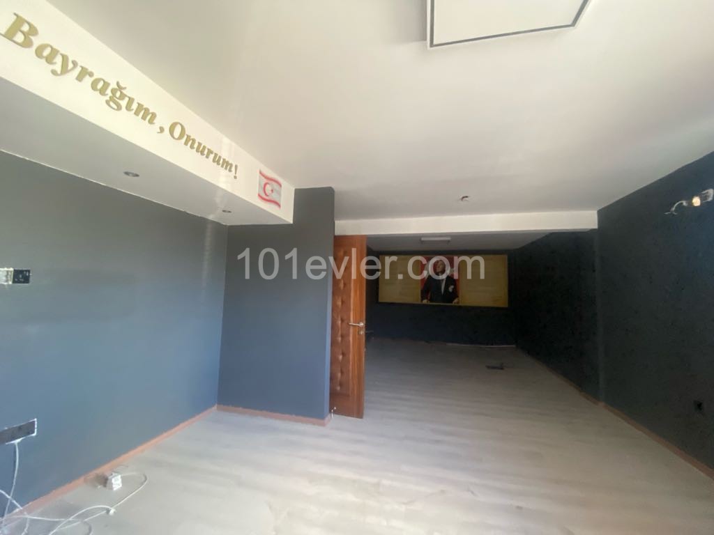 COMMERCIAL BUILDING FOR LEASE 3000 STG / 0548 823 96 10 ** 