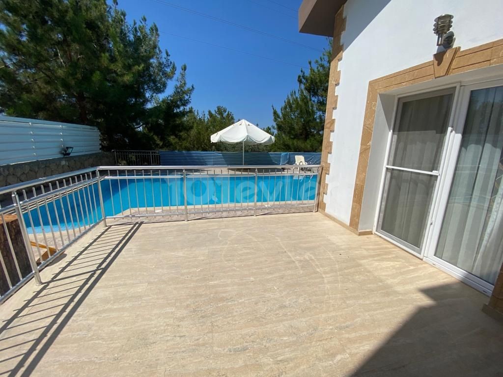 4+1 Villa Zu Vermieten In Kyrenia Chatalköy / Mit Privatem Pool ** 