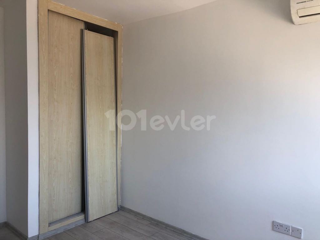 Near the new municipality 3+1 unfurnished 600 Stg / 0548 823 9610 ** 