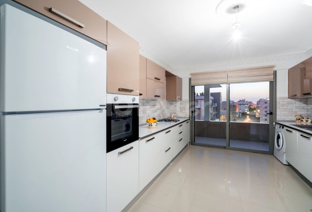 2 bedroom penthouse aoartment for rent in Kyrenia Center