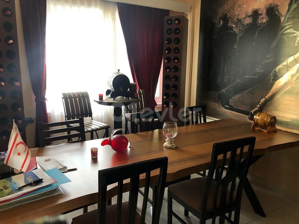 Karaoğlanoğlu bölgesinde  3+1 eşyalı ticari Villa 