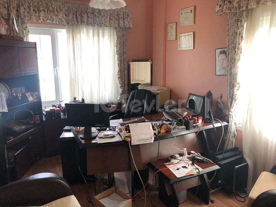 3 + 1 furnished commercial villa in Karaoglanoglu district 