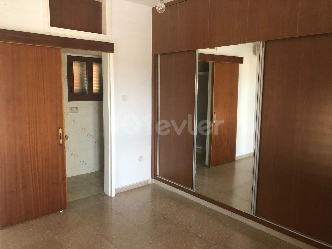 3 + 1 weiße Villa 800 STG / 0548 823 96 10 ** 