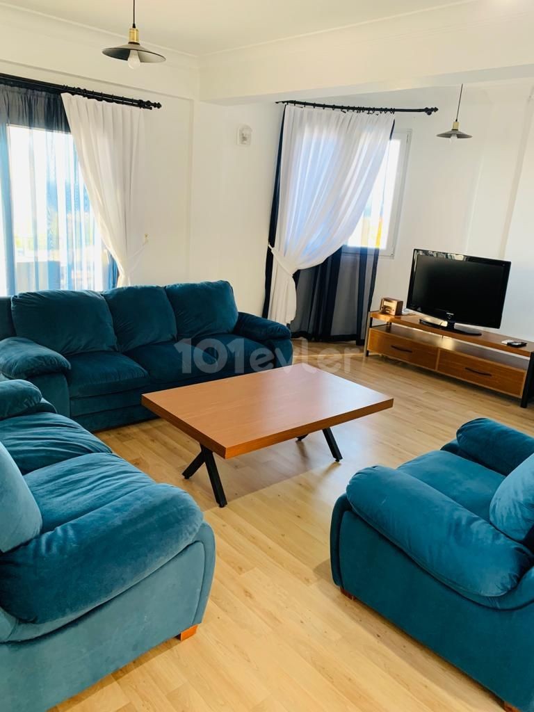 Girne Esentepe Kiralık 4+1 Villa