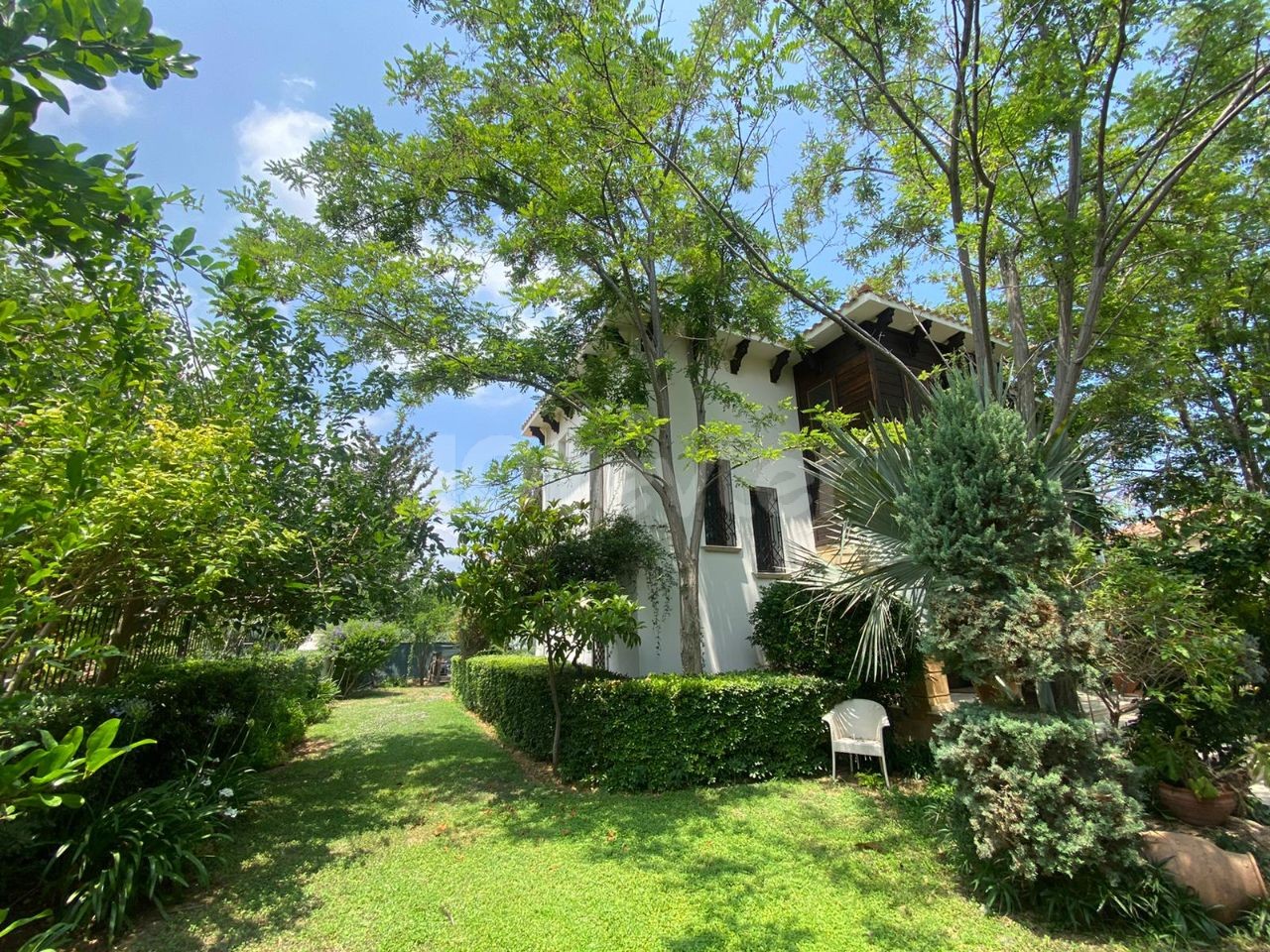 Bellapais Konaklarında 4+1 villa 2400 STG / 0548 823 96 10