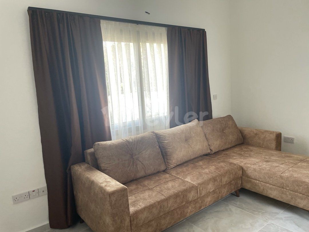 Girne Çatalköy Manzaralı Satılık 4+1 Villa