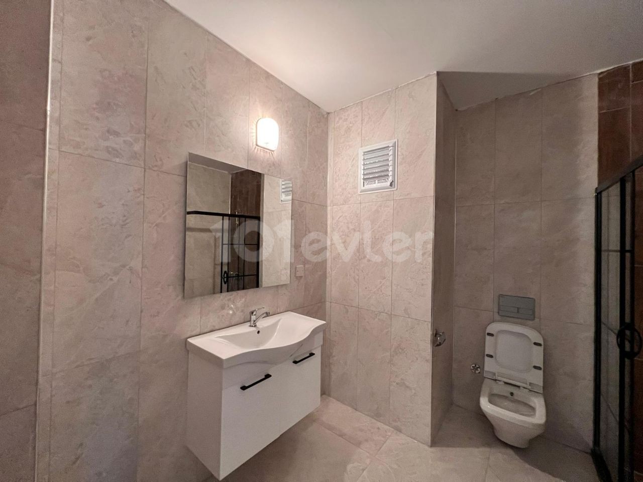 1 bedroom apartment for rent in Kyrenia, Alsancak 