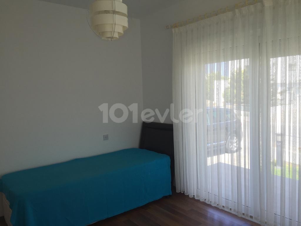 Girne Çatalköy Kiralık 4+2 Villa / Özel Havuzlu 