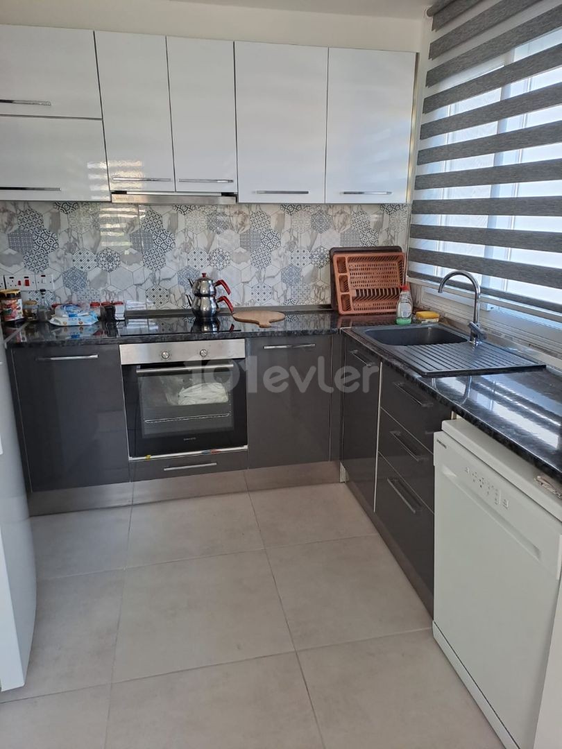 2 bedroom apartment for rent in Kyrenia Center 