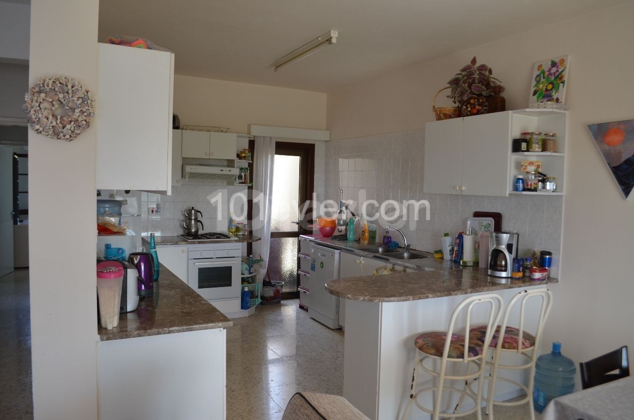 Flat To Rent in Çatalköy, Kyrenia