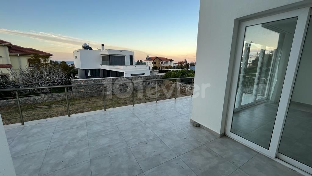 Girne Bellapais  Satılık 5+1 Villa