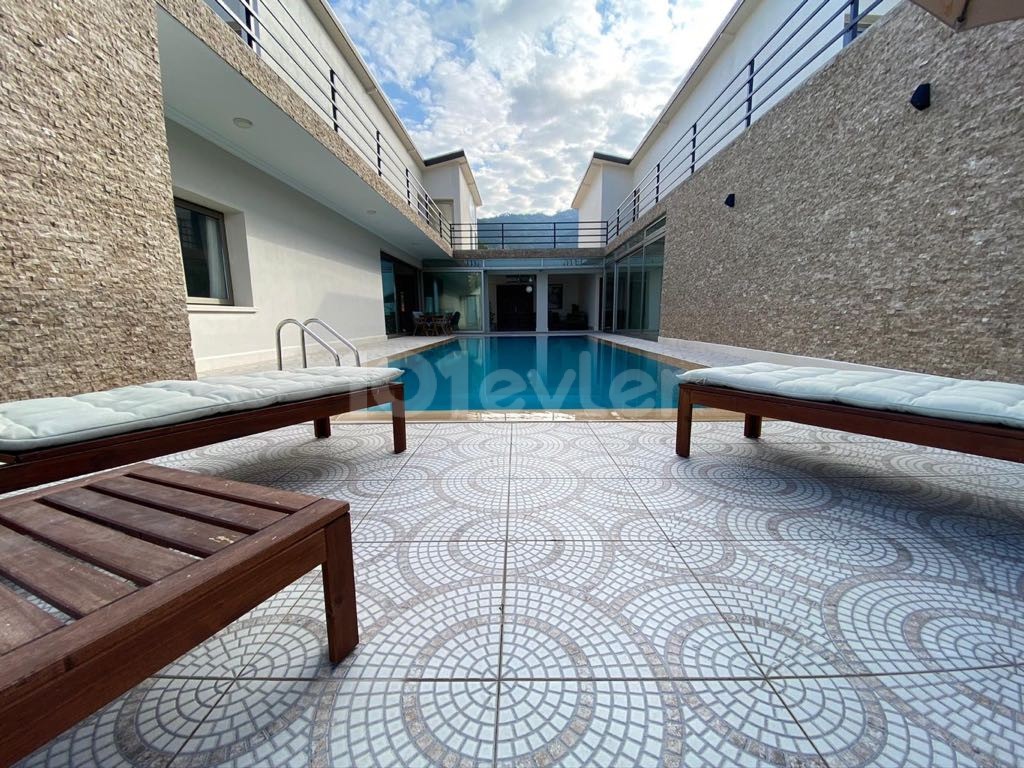 TÄGLICHE Vermietung 4+1 Villa in Alsancak, Kyrenia