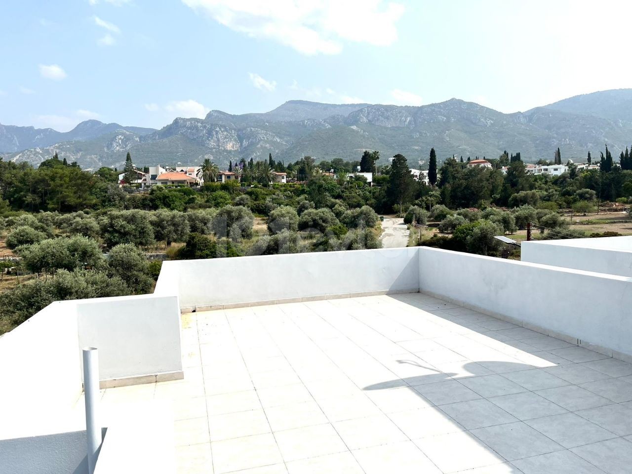 Kyrenia Çatalköy 2+1 Wohnung zu vermieten / Meer- und Bergblick