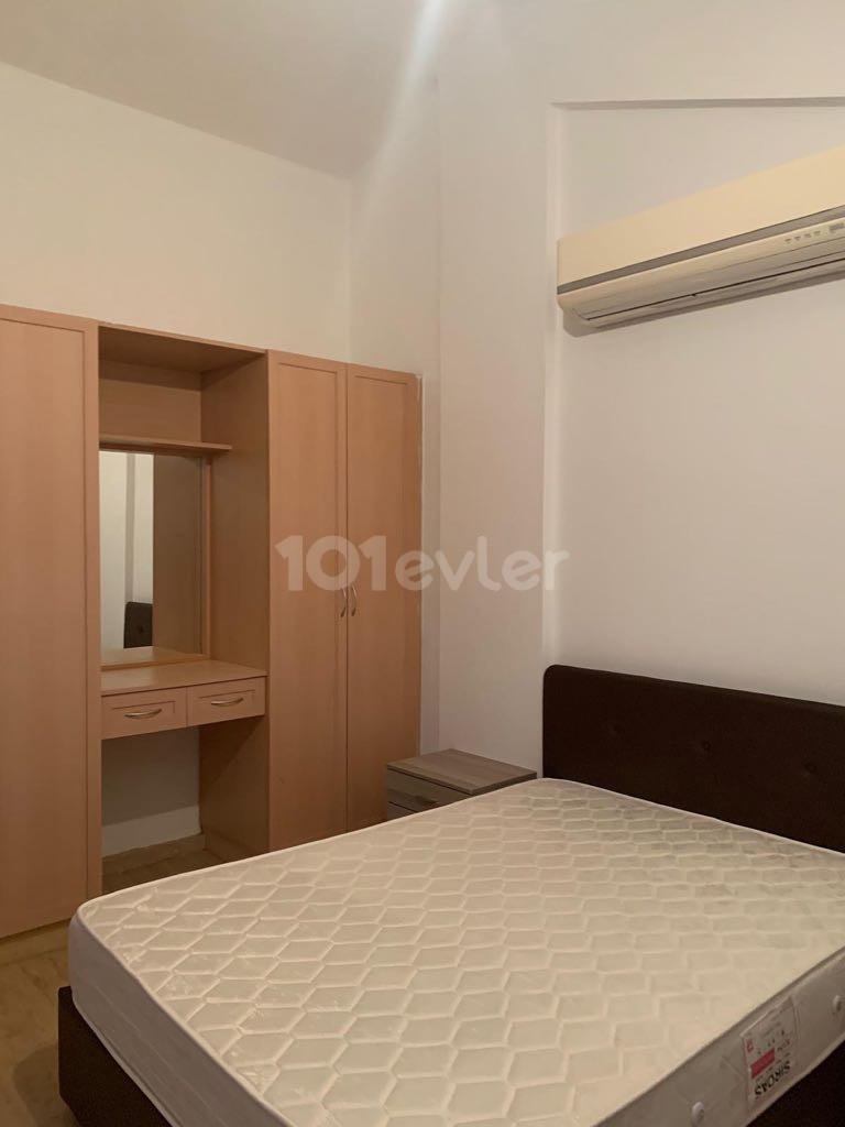 Girne Çatalköy’de  2+1  Kiralık Eşyalı /Ortak havuzlu Villa 