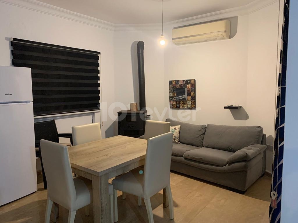 Girne Çatalköy’de  2+1  Kiralık Eşyalı /Ortak havuzlu Villa 