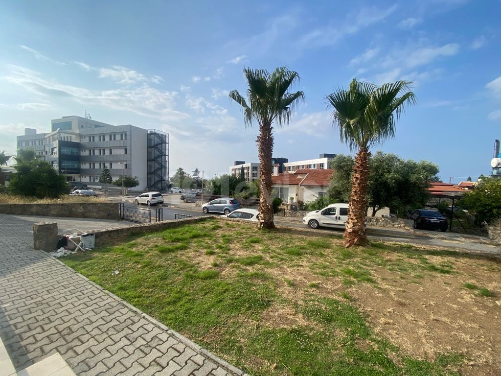 Semi Detached To Rent in Karaoğlanoğlu, Kyrenia