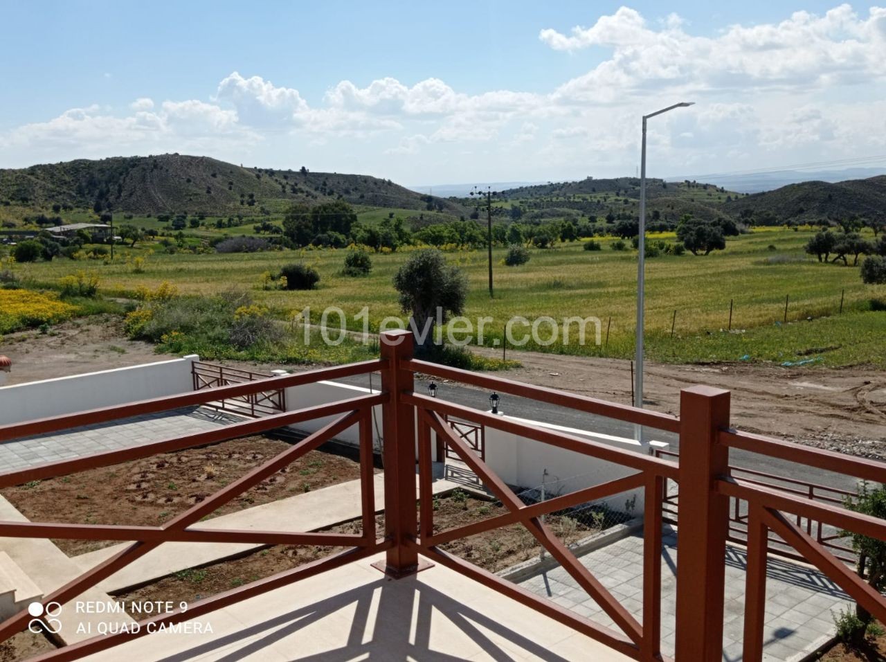 MODERN, LANDSCAPED DETACHED VILLA WITH GARDEN OVERLOOKING NORTH-SOUTH NICOSIA AND BESPARMAK MOUNTAINS IN THE MOST BEAUTIFUL LOCATION OF TASHKENT ** 