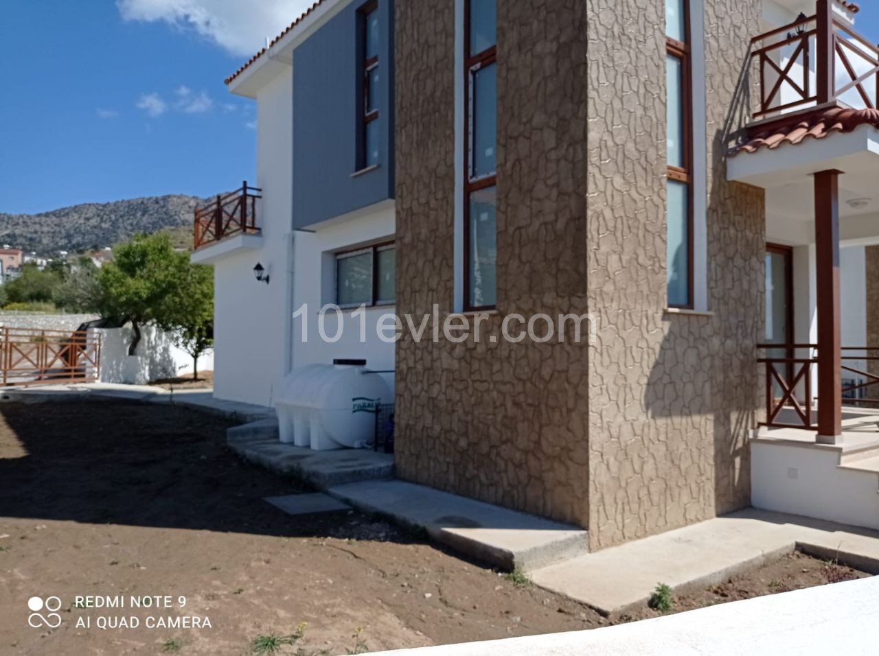 MODERN, LANDSCAPED DETACHED VILLA WITH GARDEN OVERLOOKING NORTH-SOUTH NICOSIA AND BESPARMAK MOUNTAINS IN THE MOST BEAUTIFUL LOCATION OF TASHKENT ** 