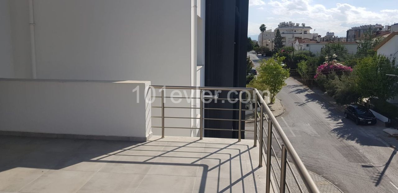 A PERFECT LOCATION IN GÖNYELİ, LARGE SPACIOUS, ELEVATOR AND PRIVATE PARKING (2+1) 90M2 MODERN DESIGNED FLATS FOR RENT ** 