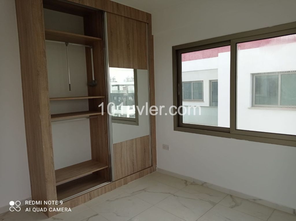 WIDE AND SPACIOUS (2+1) 90M2 PERFECT FLATS MADE WITH PERFECT 1st CLASS LABOR AND MATERIALS IN CENTRAL LOCATION IN GÖNYELİ ** 