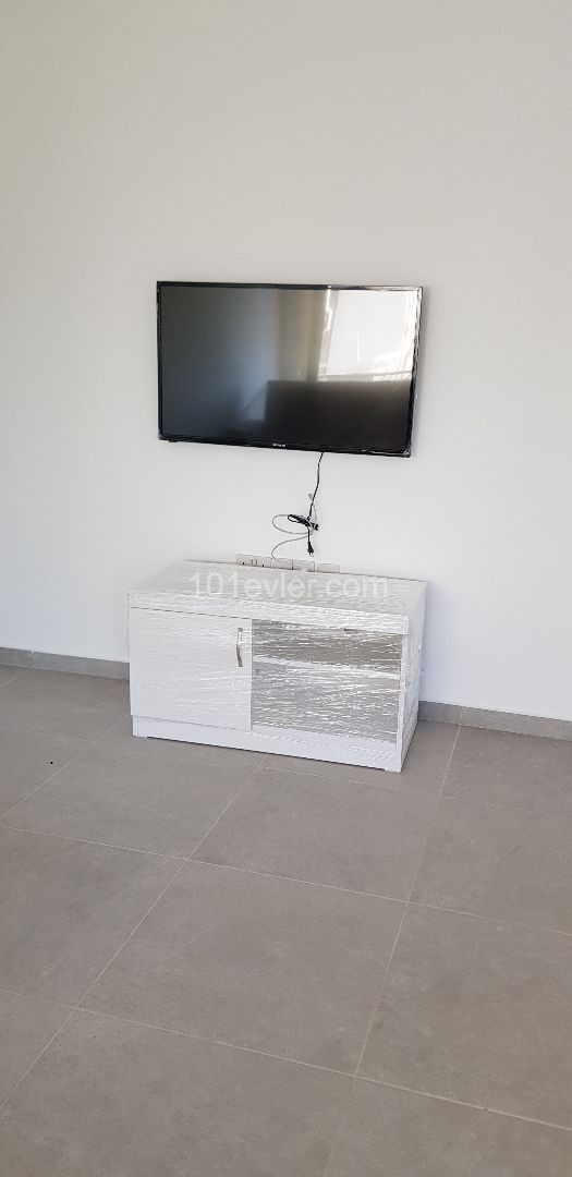 New fully furnished 2+1 flat for rent in the center of Yenişehir ** 