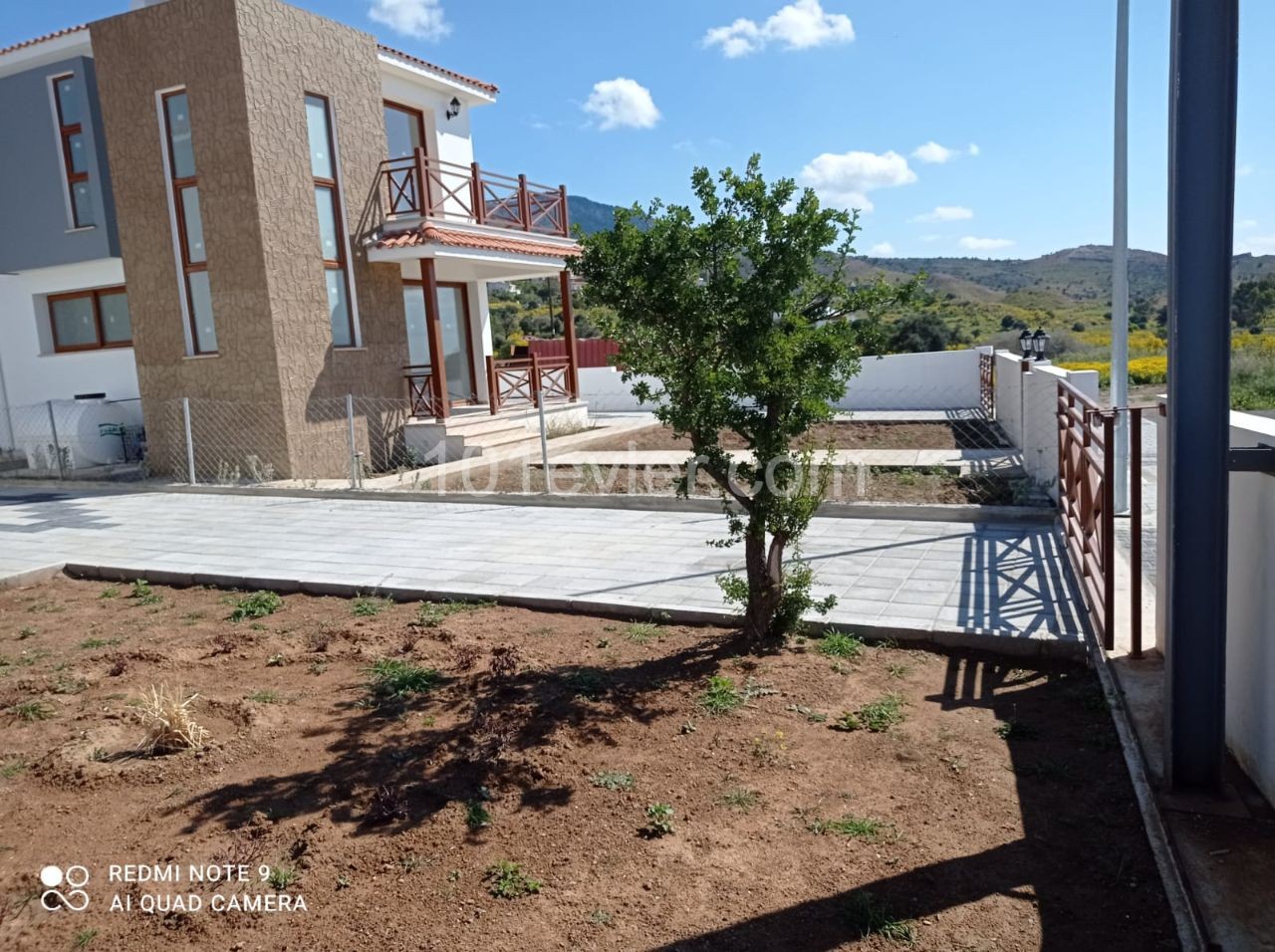 Taşkentte mükemmel konumda , şahane bir kıbrıs manzarasına sahip olan satılık villa