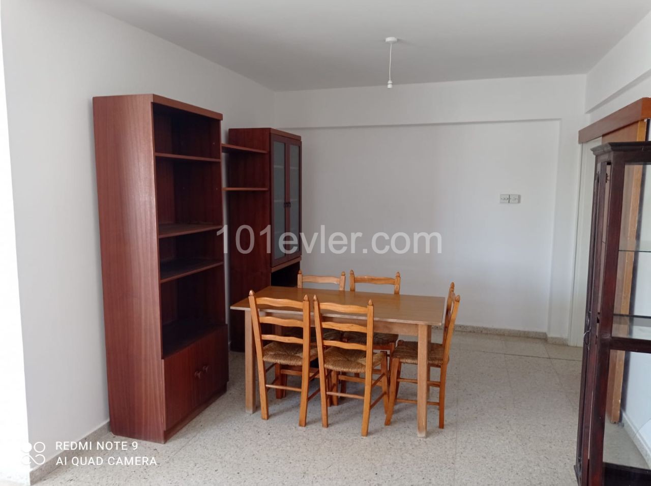 Apartment for sale in Ortaköy in the center of commercial leave