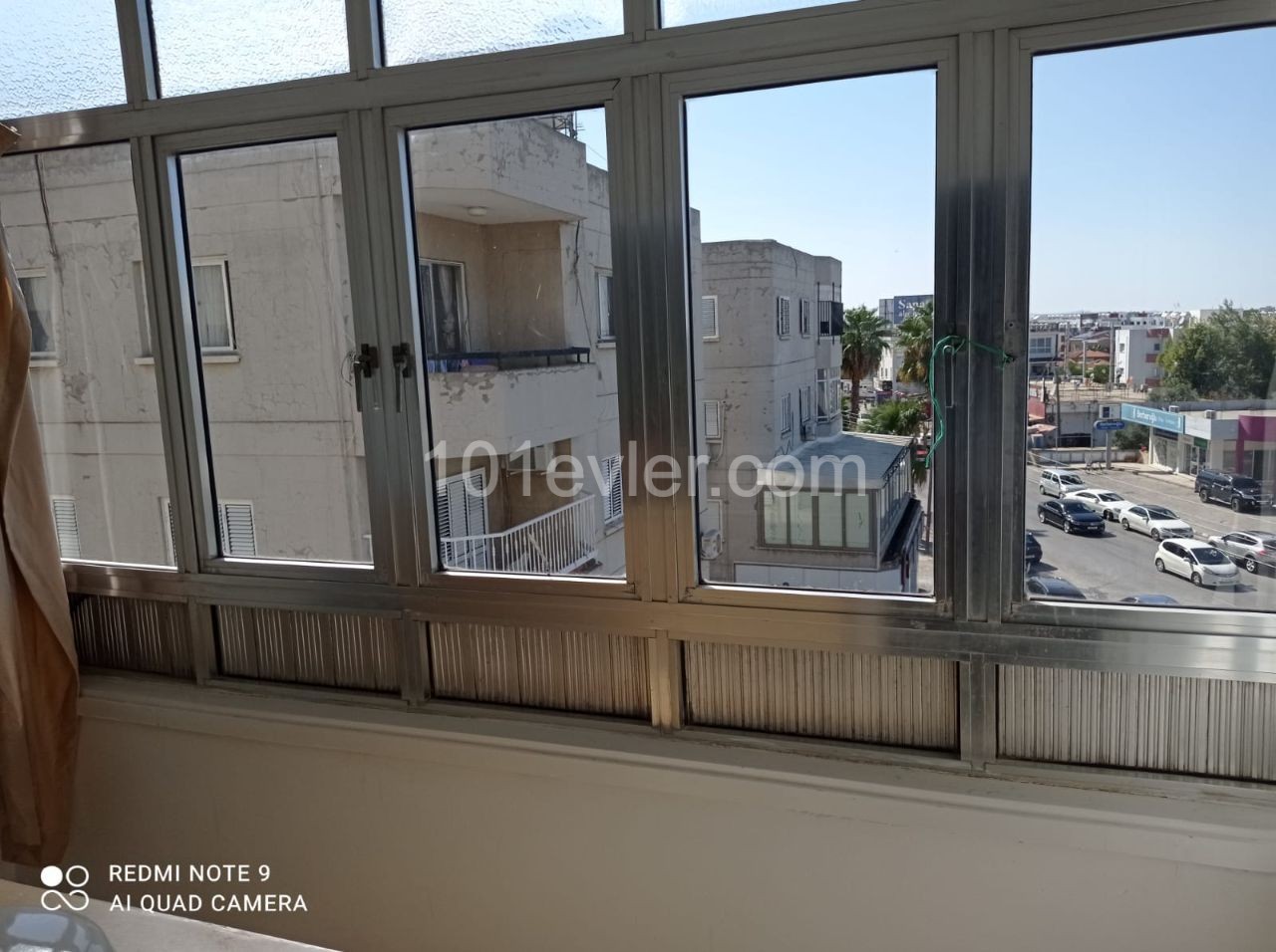 Apartment for sale in Ortaköy in the center of commercial leave