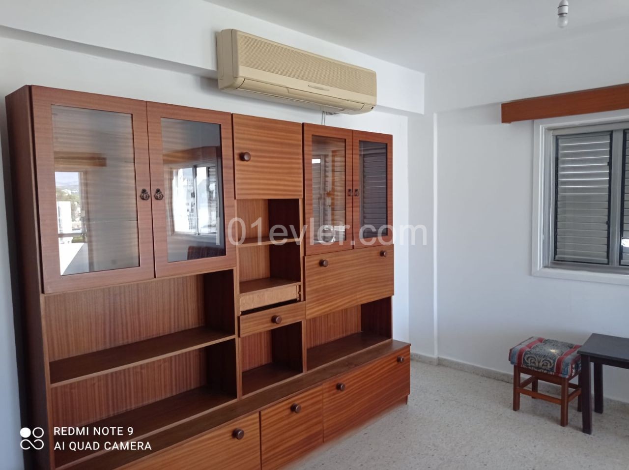 Apartment for sale in Ortaköy in the center of commercial leave