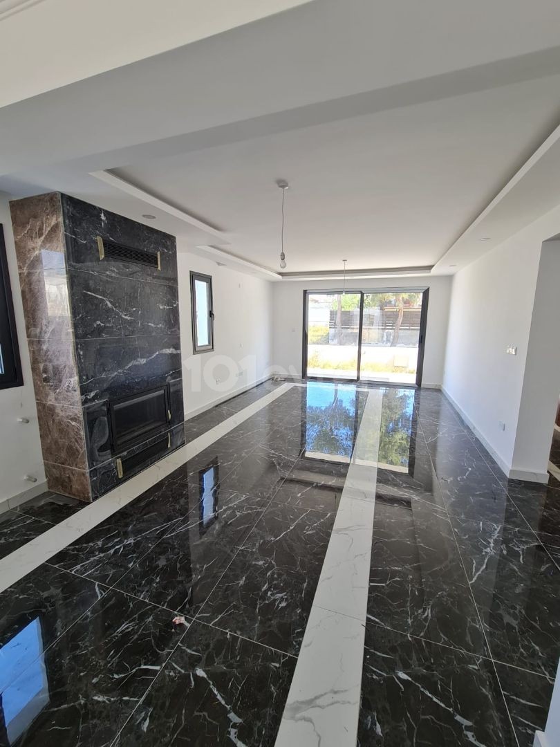 WIDE AND SPACIOUS (4+1) 210 M2 WONDERFUL TWIN DUPLEX OPPORTUNITIES, BUILT WITH AWESOME MATERIAL AND 1st CLASS WORKMANSHIP IN THE MOST BEAUTIFUL AREA OF YENİKENT ** 