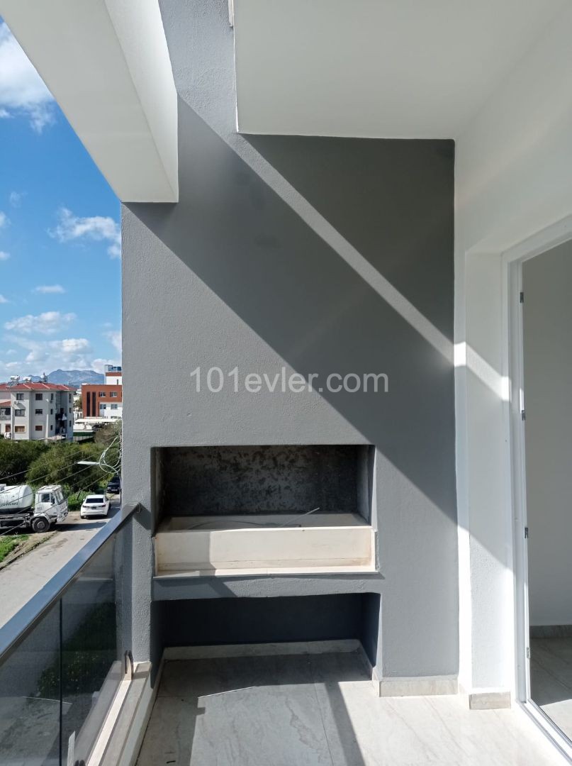 PERFECT FLAT IN ORTAKOY, ONE OF THE MOST BEAUTIFUL AREAS OF NICOSIA, WITHIN WALKING DISTANCE TO MARKETS, SCHOOLS, SHOPPING, HOSPITALS, RESTAURANTS AND CAFES ** 