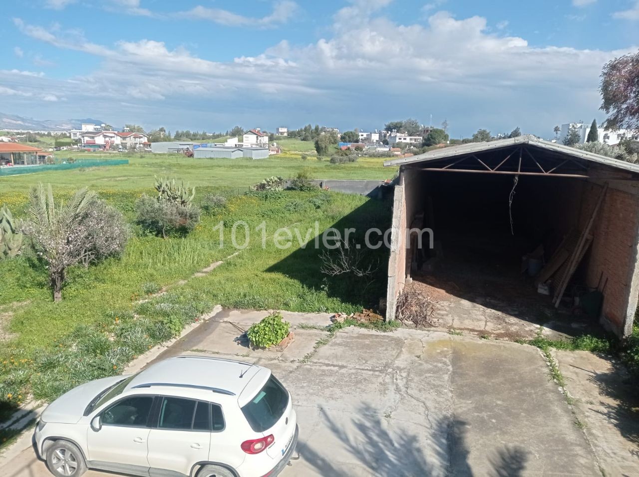 216M2 (WORKSHOP)+ 185M2 (WAREHOUSE) + 185M2 FULLY RENOVATED (3+1) HOUSING WITHIN 1450 M2 GARDEN IN ALAYKOY, EXCELLENT OPPORTUNITY IS WAITING FOR ITS NEW OWNER ** 