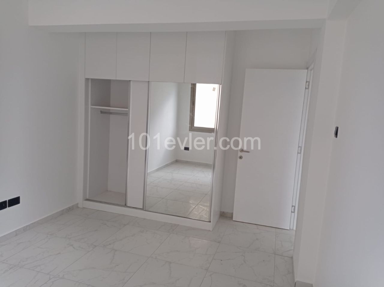 GÖNYELİ DE YENİ BİTMİŞ ŞAHANE (2+1) 80M2 TÜRKMALI DAİRELER KOÇAN VE KREDİSİ HAZIR