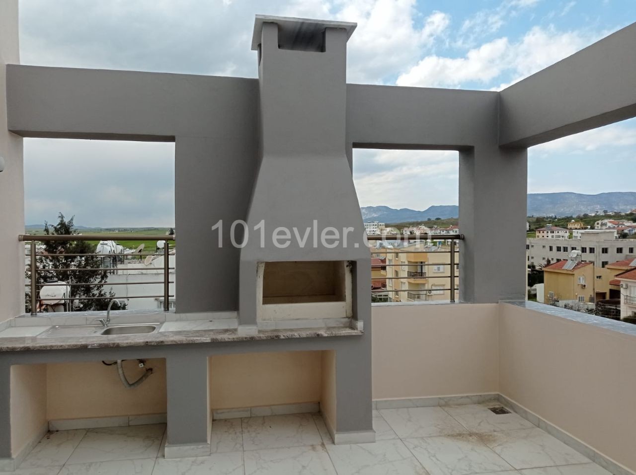 PENTHOUSE FOR THOSE WHO WANT TO EXPERIENCE A WONDERFUL DESIGNED (3+1) BARBEQUE IN PERFECT LOCATION IN GÖNYELİ ** 